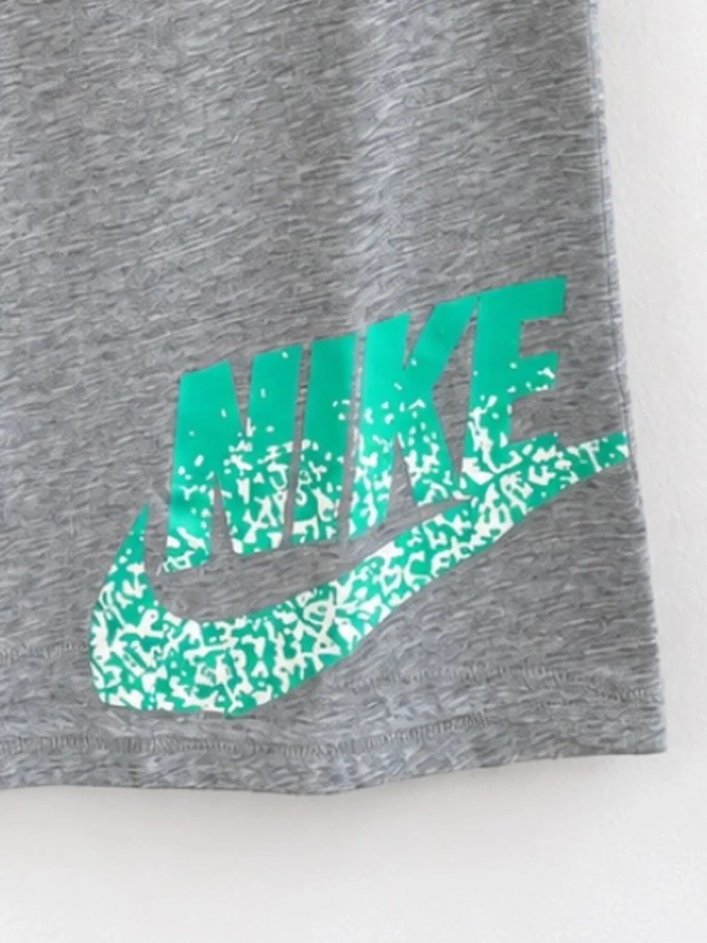 Nike Girls Gray Teal Logo Short Sleeve Athletic Tee Size M
